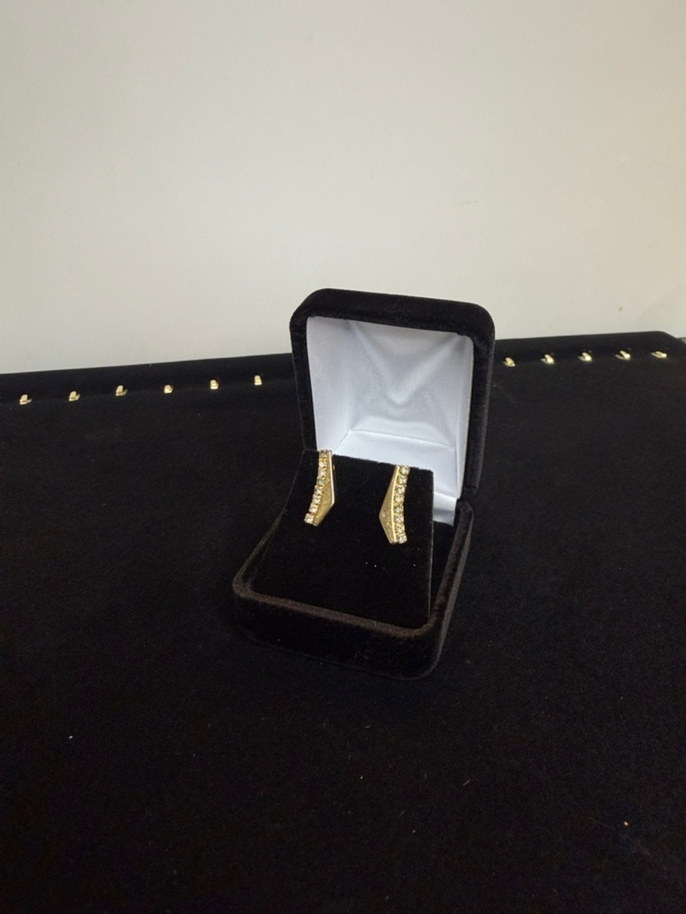Ear rings